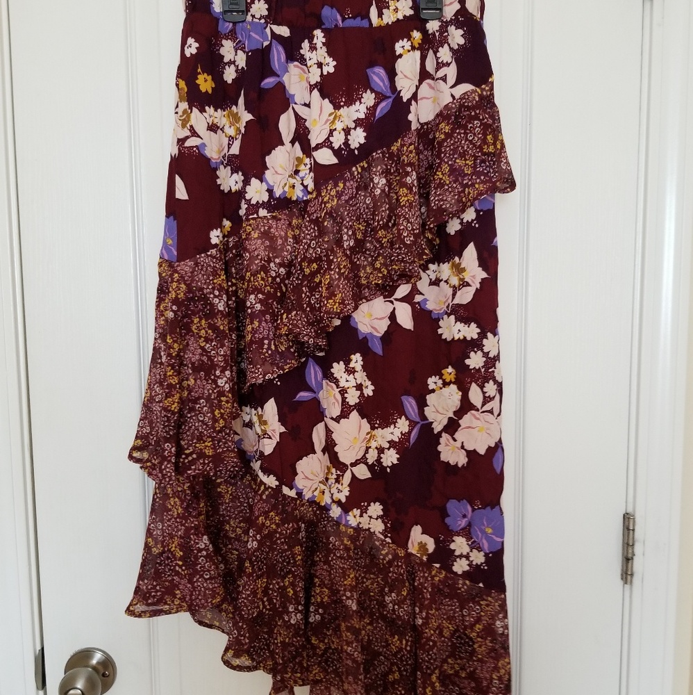 Asymmetrical skirt